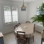 Proche Mer, Cour Privee Et Grand Jardin Clos - 2 A 5 Personnes (adults Only) *