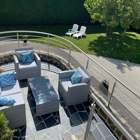 Casa vacanze Proche Et Petites Plages, Cour Privée Et Grand Jardin Clos - 2 à 5 Personness *