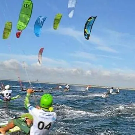 Prázdninový dům Proche Mer, Cour Privee Et Grand Jardin Clos - 2 A 5 Personnes (adults Only) *