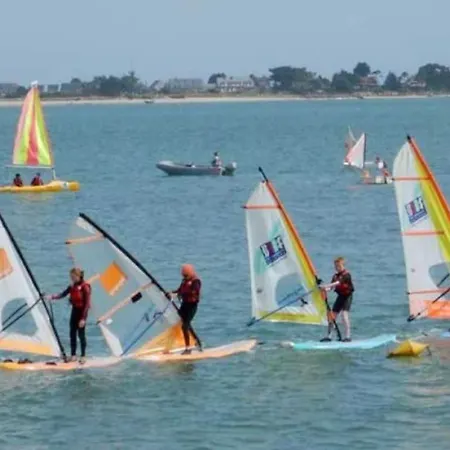Proche De La Mer, Cour Et Grand Jardin Clos, 2 A 6 Personnes (adults Only) Holiday home
