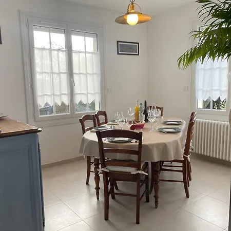 Proche Mer, Cour Privee Et Grand Jardin Clos - 2 A 5 Personnes (adults Only) Σπίτι διακοπών *