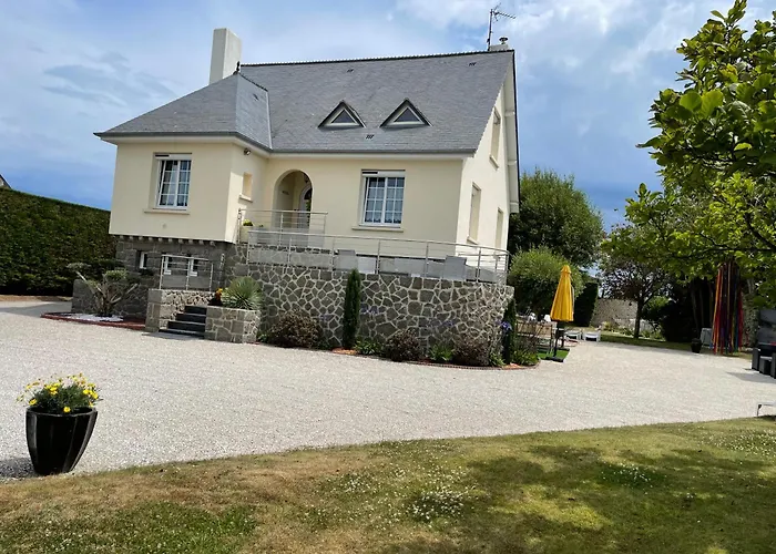 Ferienhaus Proche Mer, Cour Privee Et Grand Jardin Clos - 2 A 5 Personnes (adults Only) *