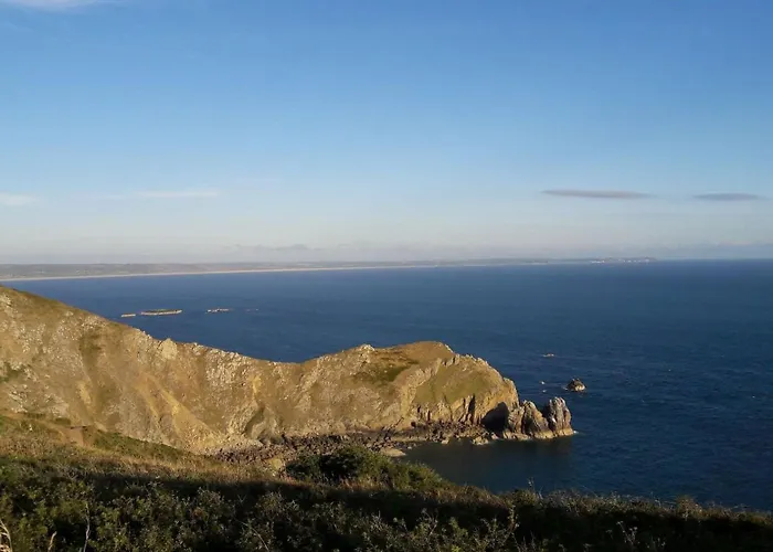 Ferienhaus Proche Mer, Cour Privee Et Grand Jardin Clos - 2 A 5 Personnes (adults Only) Réville