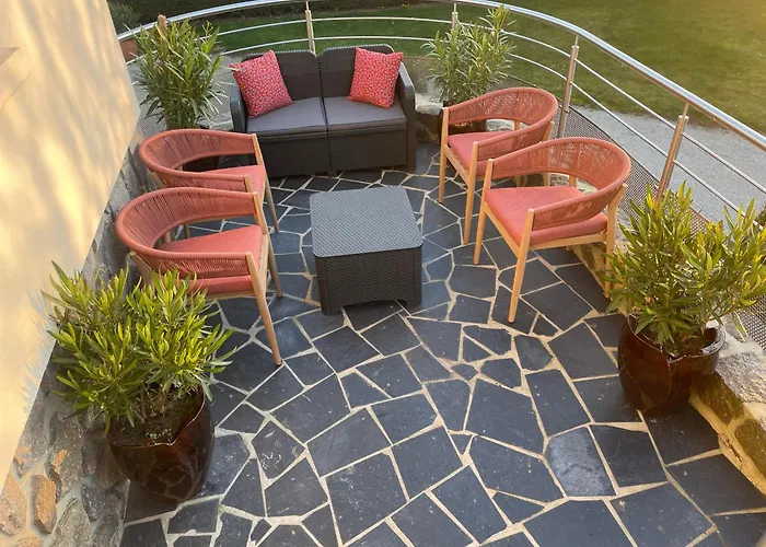 Proche Mer, Cour Privee Et Grand Jardin Clos - 2 A 5 Personnes (adults Only) Ferienhaus